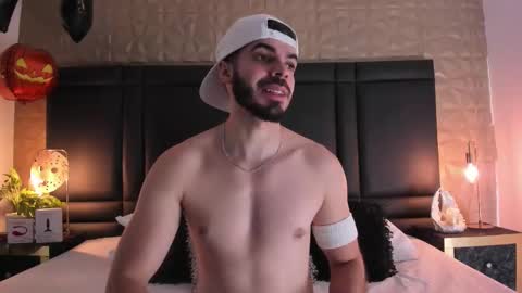 Snapshot of axelthompsom chatting on October 16, 2025, 12:06 pm Axel Thompsom online show from October 16, 2025, 12:06 pm