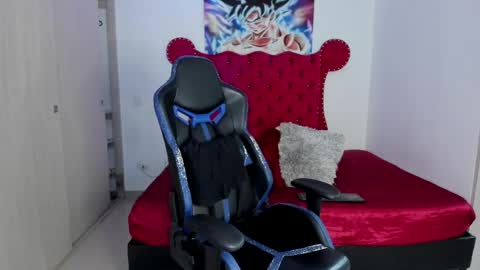 Axel online show from April 4, 2026, 12:02 pm