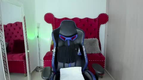 Axel online show from June 29, 2026, 11:21 am