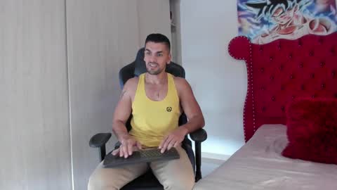 Axel online show from September 15, 2025, 9:04 pm