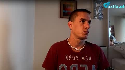 Axl online show from October 20, 2025, 9:21 am