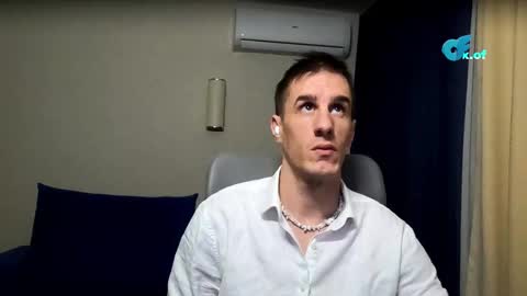 Axl online show from February 19, 2026, 2:18 am