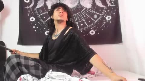 Axel Kush online show from June 23, 2026, 3:21 pm