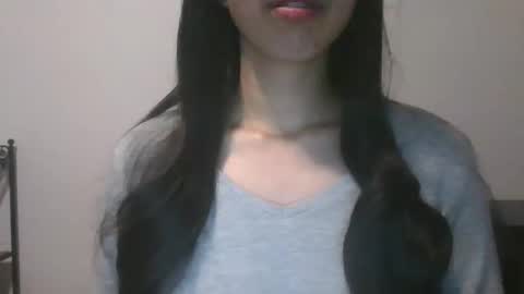 Snapshot of axuepetitt chatting on December 17, 2024, 11:38 pm axue online show from December 17, 2024, 11:38 pm