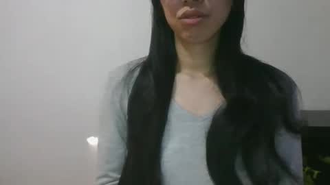 Snapshot of axuepetitt chatting on January 27, 2025, 4:11 pm axue online show from January 27, 2025, 4:11 pm