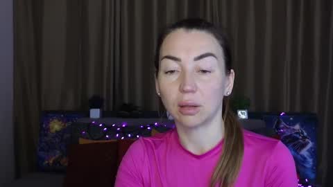 Jully online show from February 28, 2025, 8:20 am