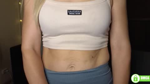 Jully online show from September 18, 2025, 5:59 pm