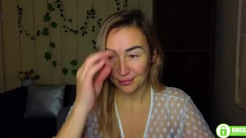 Jully online show from January 8, 2026, 6:32 pm