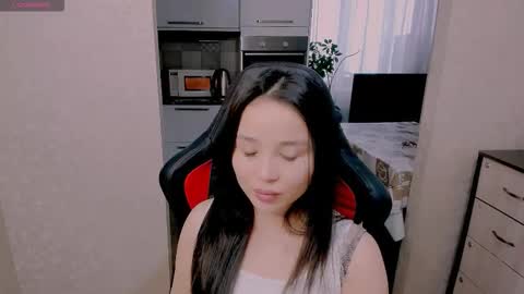 Aya Moon online show from December 2, 2025, 5:35 am