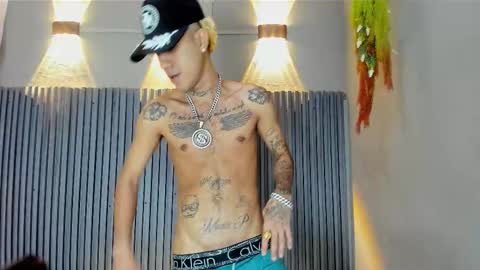 Snapshot of ayala_tattoo chatting on December 13, 2025, 9:09 pm Ayala online show from December 13, 2025, 9:09 pm