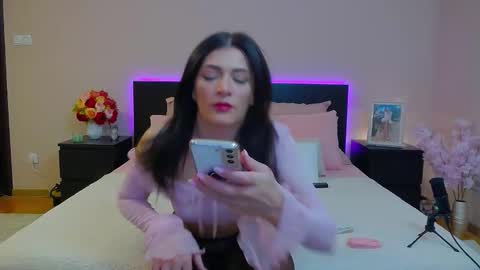 Snapshot of ayannajoyy chatting on December 22, 2025, 10:18 pm Ayanna online show from December 22, 2025, 10:18 pm