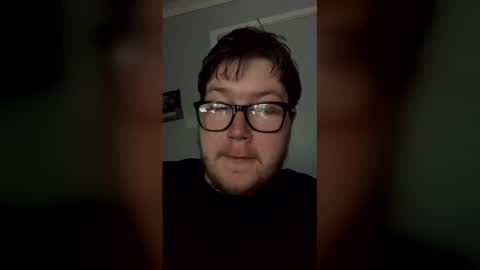 aydluke32 online show from April 2, 2026, 2:53 am