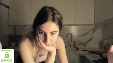 Ayesha online show from January 11, 2026, 2:33 pm