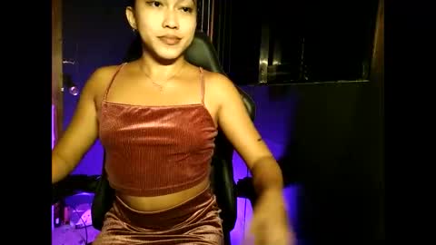 ayeshahxxx online show from November 21, 2025, 10:58 am