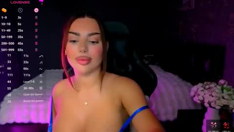  Ayla Demir  online show from February 26, 2026, 9:58 pm