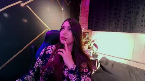 Snapshot of ayla_ny chatting on May 13, 2026, 4:21 am nany online show from May 13, 2026, 4:21 am