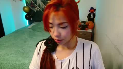 Aylin online show from October 30, 2025, 1:56 pm