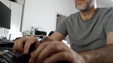 aylinniyerim online show from July 26, 2026, 1:40 pm
