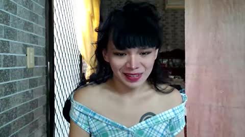 aymkyline online show from November 12, 2025, 2:01 am