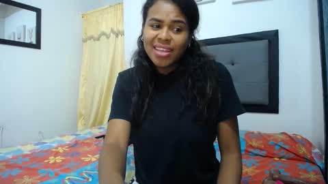 Snapshot of aynaraross1 chatting on March 2, 2025, 5:12 am aynaraross1 online show from March 2, 2025, 5:12 am