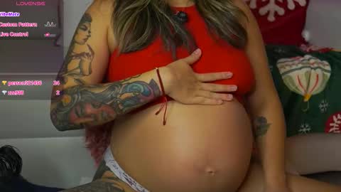 Snapshot of ayralee chatting on November 20, 2025, 12:22 am Ayra L online show from November 20, 2025, 12:22 am