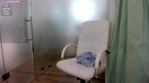 Ayumi online show from March 11, 2025, 8:20 am