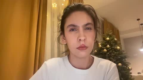 Snapshot of ayyababys chatting on January 4, 2025, 8:05 pm  angel  ayya  online show from January 4, 2025, 8:05 pm