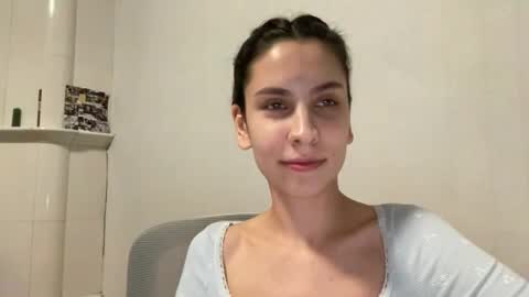 Snapshot of ayyababys chatting on January 6, 2026, 7:28 pm angel ayya online show from January 6, 2026, 7:28 pm