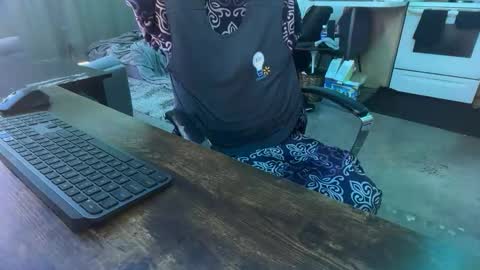 Snapshot of az_tall chatting on January 14, 2026, 11:53 pm Gem online show from January 14, 2026, 11:53 pm