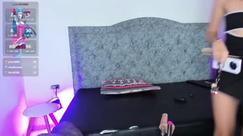Snapshot of azahaara_ chatting on January 22, 2025, 2:04 am azah online show from January 22, 2025, 2:04 am