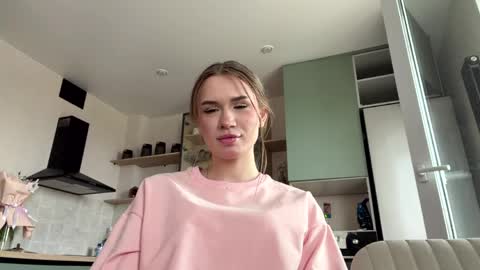 Lily online show from June 8, 2026, 9:31 am