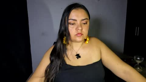 Snapshot of azaraonyx chatting on May 19, 2026, 6:47 pm Goddess Azara online show from May 19, 2026, 6:47 pm