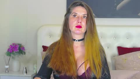 Snapshot of azeliahart chatting on February 16, 2026, 12:12 pm Chiara online show from February 16, 2026, 12:12 pm