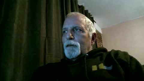 Snapshot of azjohnny chatting on November 22, 2025, 7:13 pm azjohnny online show from November 22, 2025, 7:13 pm