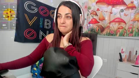 Snapshot of azucenaxxxgp chatting on March 11, 2025, 7:14 pm Azucena R online show from March 11, 2025, 7:14 pm