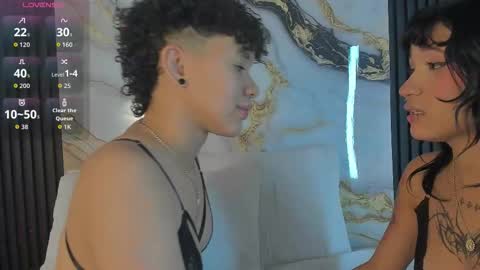 Snapshot of azul_honey chatting on December 20, 2025, 12:12 pm HONEY AZUL online show from December 20, 2025, 12:12 pm