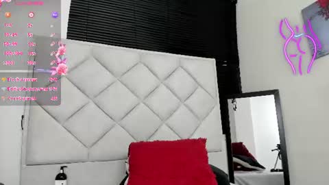 azul_moon online show from July 7, 2026, 7:23 am