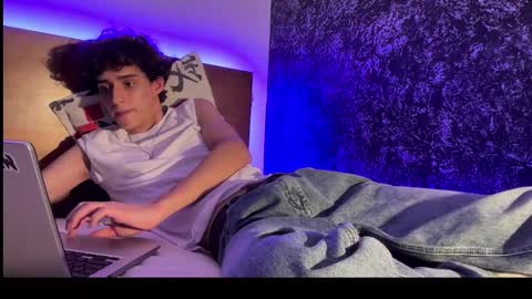 nice boy online show from October 7, 2025, 7:05 am