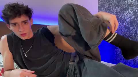 nice boy online show from October 26, 2025, 6:08 am