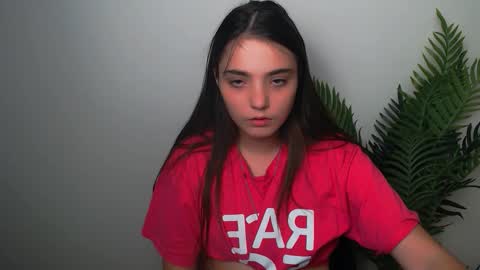 azumi_chan_ online show from September 17, 2025, 8:10 pm