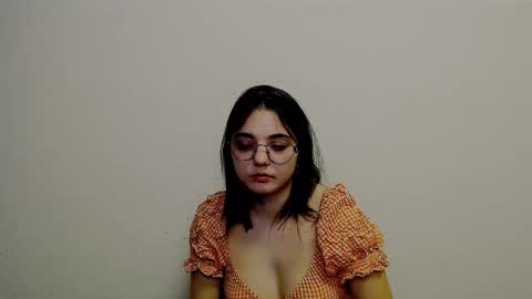 azumi_chan_ online show from January 8, 2026, 10:34 pm