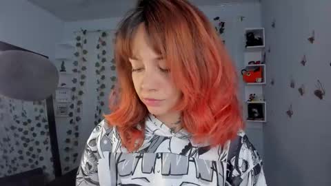 azumi saan online show from October 14, 2025, 2:01 am