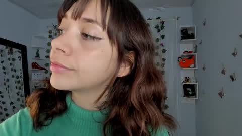 azumi saan online show from November 24, 2025, 4:01 am