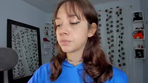 Snapshot of azumi_saan chatting on January 12, 2026, 2:39 am azumi saan online show from January 12, 2026, 2:39 am