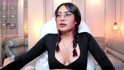 Snapshot of azurakindong chatting on December 11, 2024, 11:32 pm Azura online show from December 11, 2024, 11:32 pm