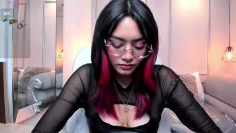 Snapshot of azurakindong chatting on December 13, 2024, 10:55 pm Azura online show from December 13, 2024, 10:55 pm
