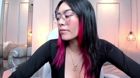 Snapshot of azurakindong chatting on December 17, 2024, 7:59 pm Azura online show from December 17, 2024, 7:59 pm