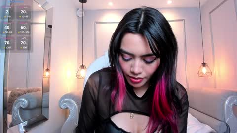 Snapshot of azurakindong chatting on January 29, 2025, 10:43 pm Azura online show from January 29, 2025, 10:43 pm