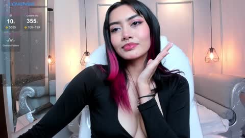 Snapshot of azurakindong chatting on February 3, 2025, 7:21 pm Azura online show from February 3, 2025, 7:21 pm