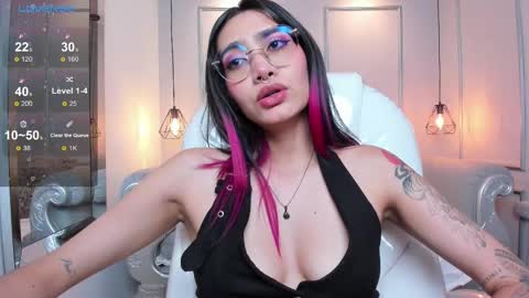 Snapshot of azurakindong chatting on March 3, 2025, 10:20 pm Azura online show from March 3, 2025, 10:20 pm